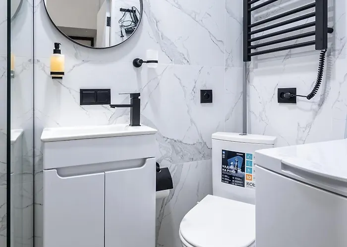 1 кімнатна подобово-погодинно біля жд вокзалу та костелу єлизавети