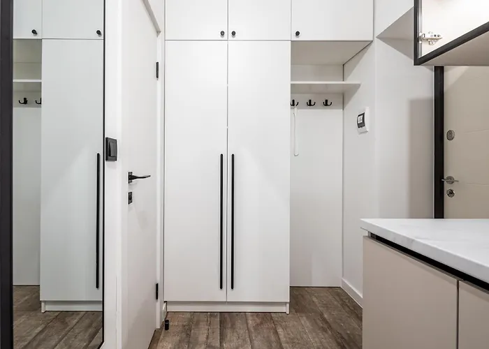 1 кімнатна подобово-погодинно біля жд вокзалу та костелу єлизавети 아파트